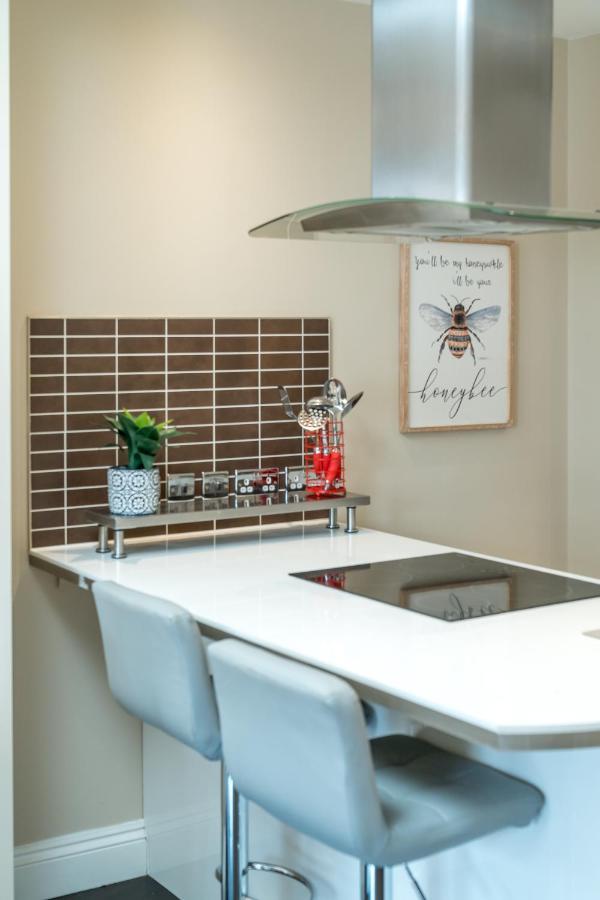 Spacious 2 Bedroom Apartment - Sleeps 6 Brighton Eksteriør billede